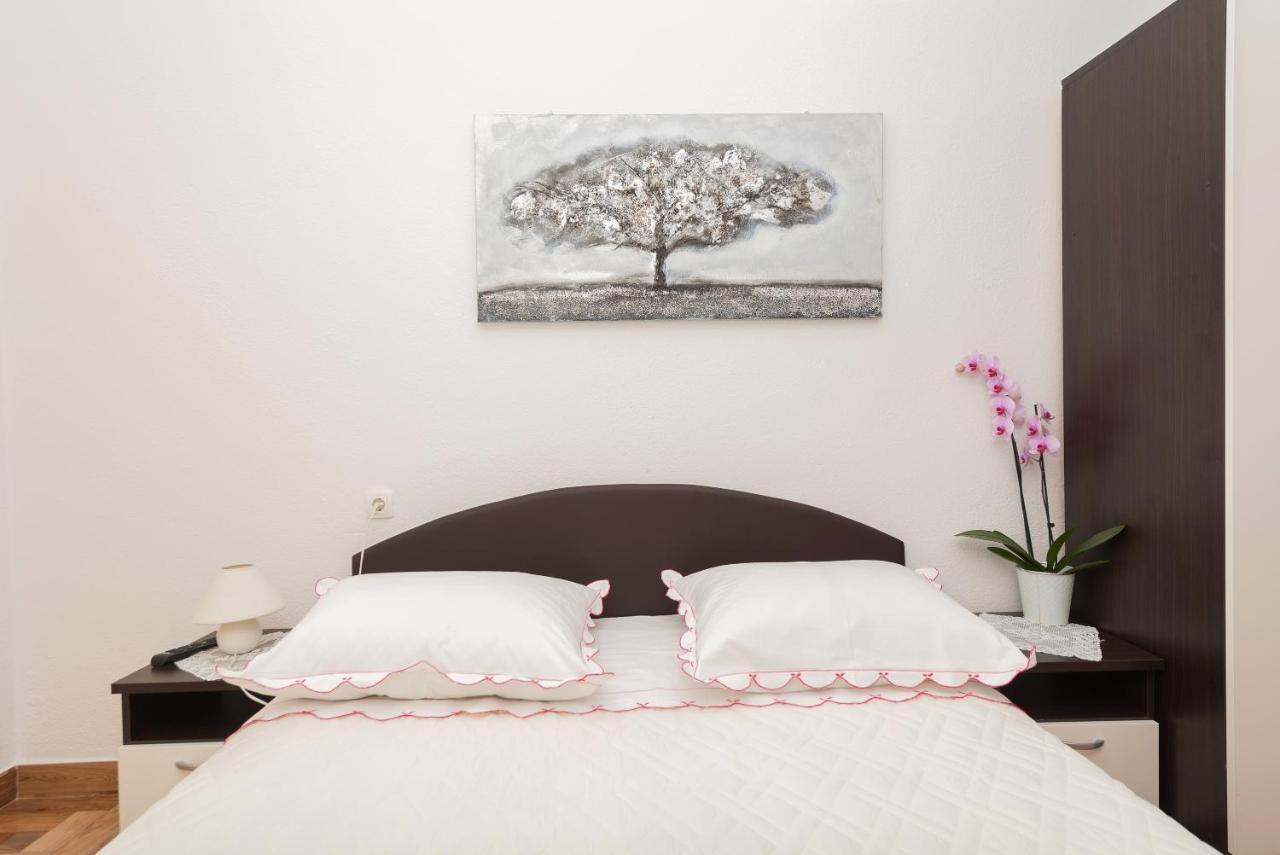 Apartments Dalmato มาคาร์สกา ภายนอก รูปภาพ