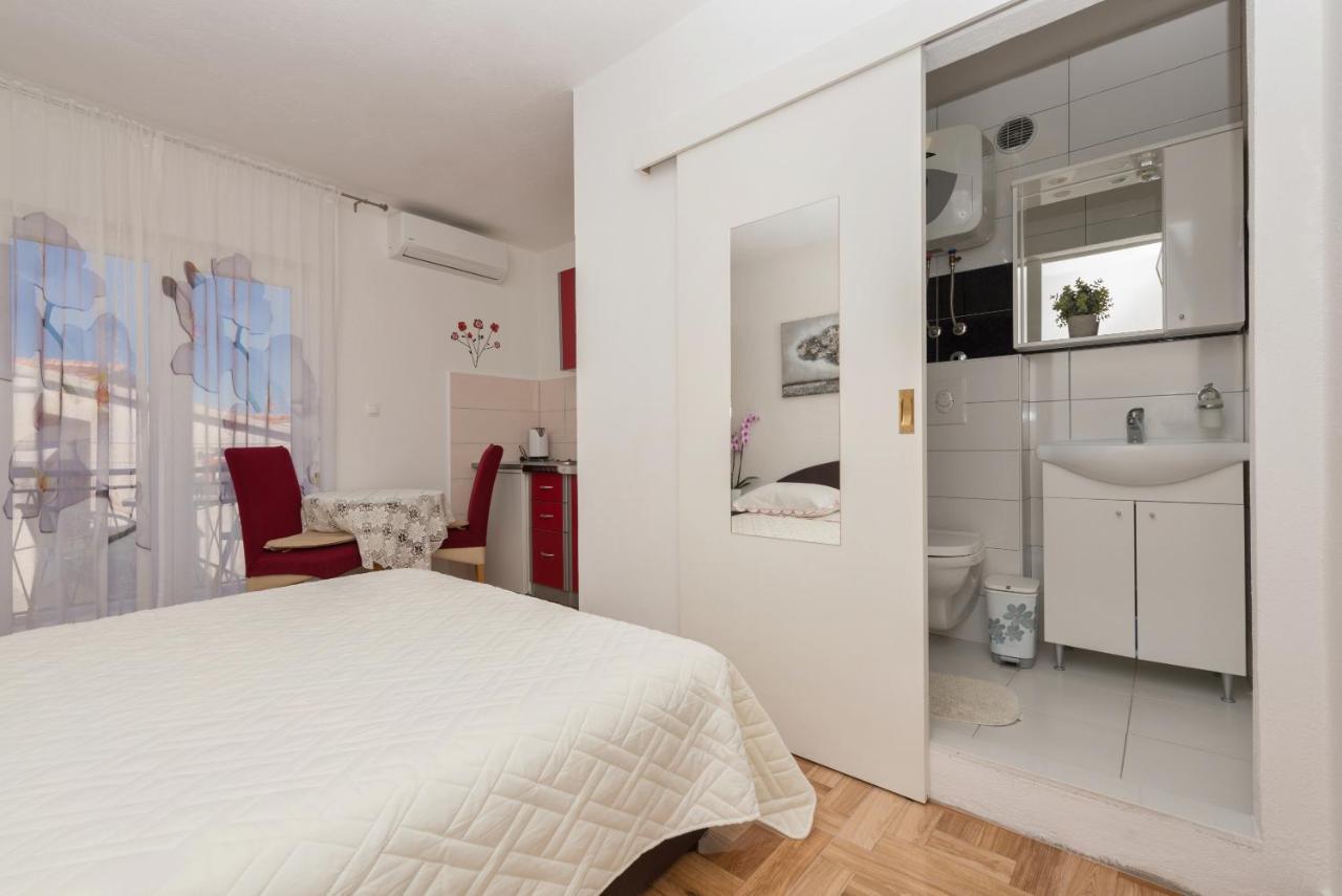 Apartments Dalmato มาคาร์สกา ภายนอก รูปภาพ