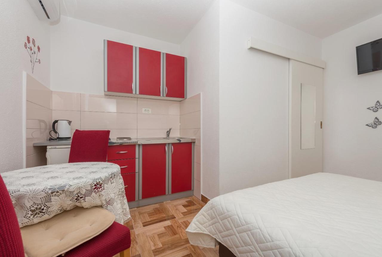 Apartments Dalmato มาคาร์สกา ภายนอก รูปภาพ