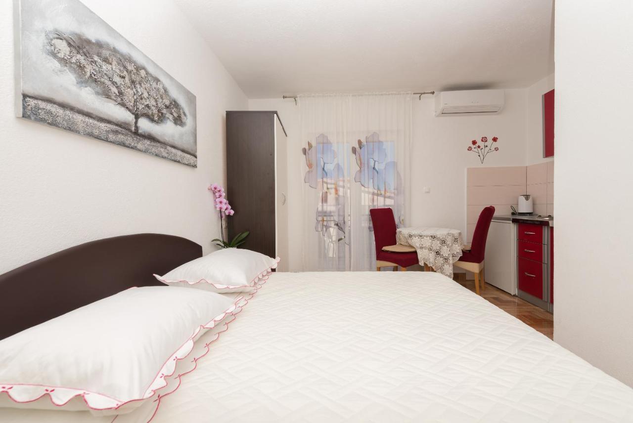 Apartments Dalmato มาคาร์สกา ภายนอก รูปภาพ