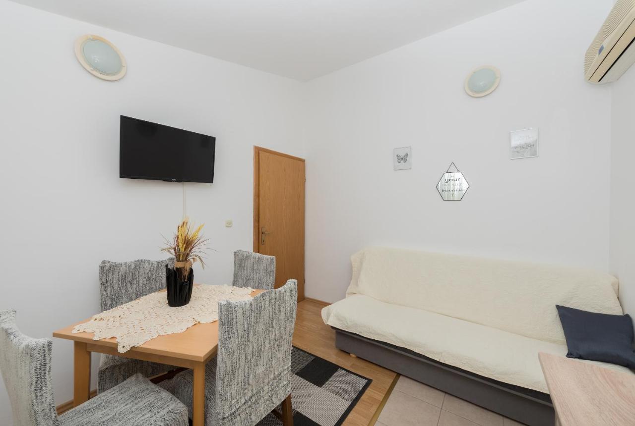 Apartments Dalmato มาคาร์สกา ภายนอก รูปภาพ