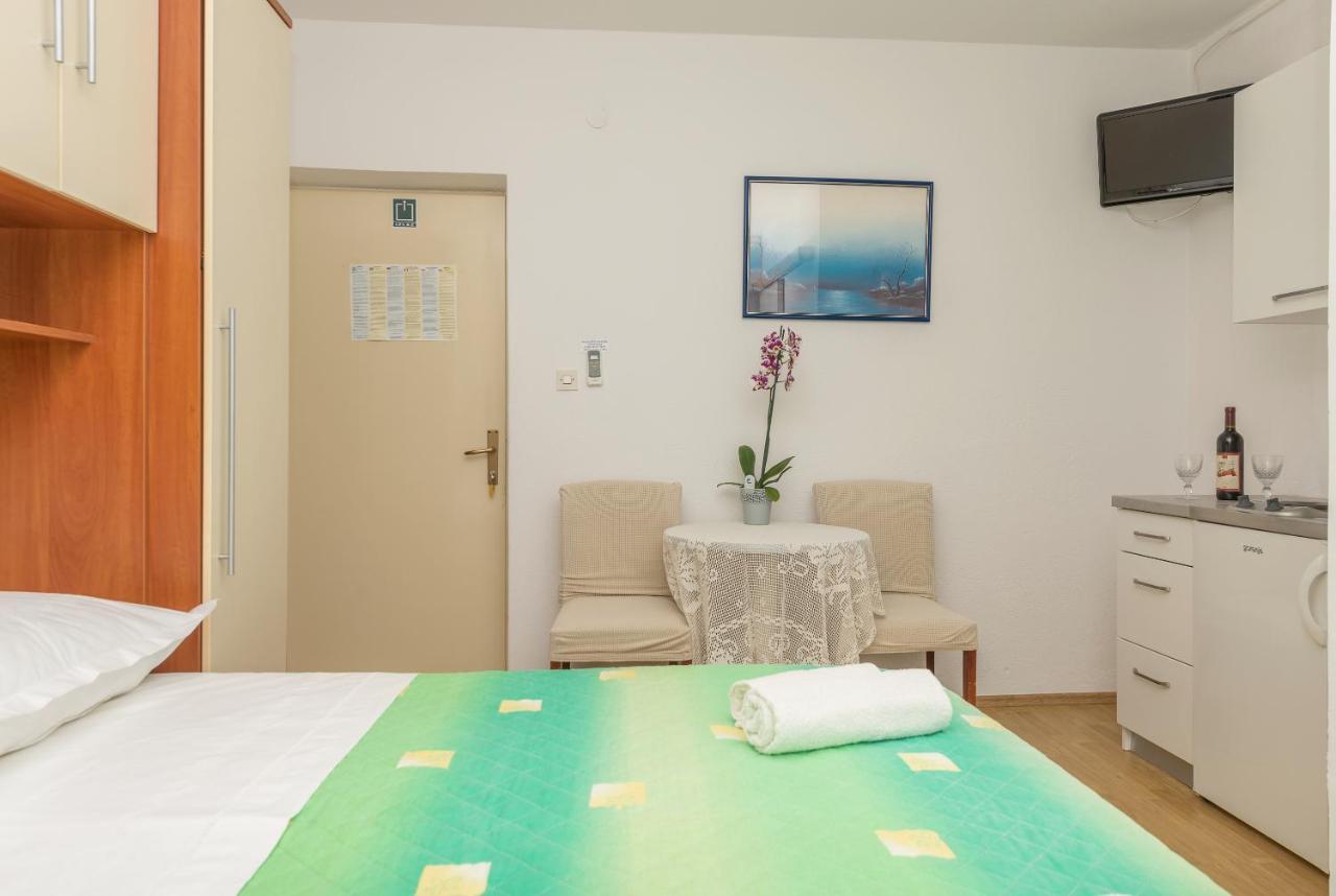 Apartments Dalmato มาคาร์สกา ภายนอก รูปภาพ